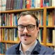 Qualified English and Spanish teacher with over ten years of experience based in South London. 