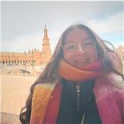 Estudiante de magisterio que da clases particulares