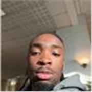 Jeune tuteur motivé pour améliorer votre anglais efficacement