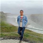 Tutor de español, amable, confiable, paciente y con muchas ganas de ayudar a cualquier persona que quiera aprender español. 