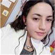 Studentessa laureanda in lingue impartisce ripetizioni di inglese