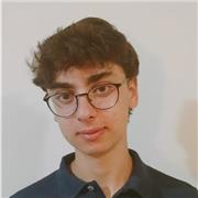 Graduado en bachillerato de Ciencias Sociales. Estudiante en primer año de educación primaria. Primera clase