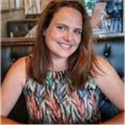 Graduada en pedagogía con 15 años de experiencia como profesora de inglés 