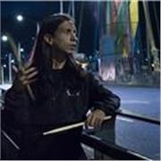 Del primer golpe al show, clases de batería que te preparan para brillar