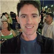 Canadien titulaire d’un doctorat de Stanford enseignant l’anglais