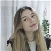 Profesora particular de inglés ubicada en San Vicente del Raspeig, especializada en niños y niñas de 3 a 14 años.