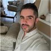 Maestro de matemáticas con experiencia en clases a estudiantes de nivel preparatoria y universidad