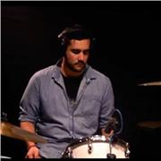 Doy clases de batería y guitarra para principiantes e intermedios, experiencia de 5 años en el rubro musical, presencia en Spotify y sesiones en vivo