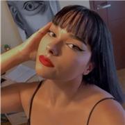 Profesora de matemáticas con título de bachillerato que ofrece clase de matemáticas aplicadas a chicos y chicas en bachillerato o ESO