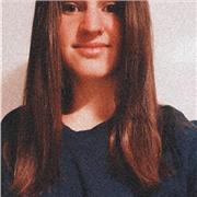 Studentessa universitaria laureata in Matematica impartisce lezioni di Matematica e Fisica