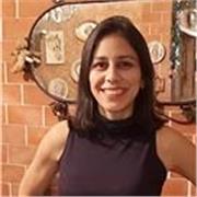 Soy maestra de educación integral, con muchos años de experiencia.