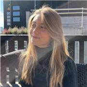 Offro lezioni private di inglese ed italiano online ed eventualmente di persona (a Roma) per bambini e ragazzi di tutte le età.