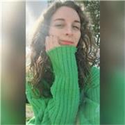 ! Sono insegnante di Inglese con certificazione TESOL, (certificata dal Trinity College London). Offro lezioni e ripetizioni di inglese