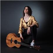 Let's play music together! Laureata al Conservatorio offre lezioni di chitarra, basso e composizione/armonia/solfeggio!