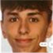 Soy una persona que le encanta todo tipo de deportes y juegos, ajedrez, fútbol, baloncesto…