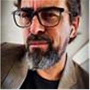 Cours particuliers à domicile — Design global & Stratégie créative — Paris
Professeur de design global et de méthodologie créative