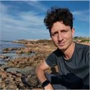 Futuro insegnante laureato in biotecnologie, amante della matematica