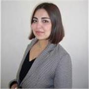 Actuellement étudiante en sciences humaines et sociales , je suis française et je parle 3 langues autre que le français.