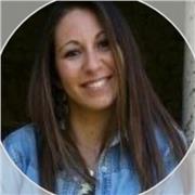 Insegnante per aiuto compiti laureata in filosofia e scienze dell'educazione con specializzazione in scienze pedagogiche