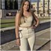 Profesora de escritura apta para todas las edades