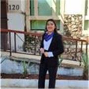 Maestra de química, con paciencia y buen trato