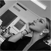 Sei alla ricerca di un'insegnante privata di diritto? Contattami.