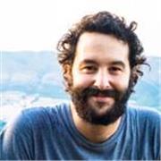 Profesor con 10 años de experiencia en ILLUSTRATOR y PHOTOSHOP