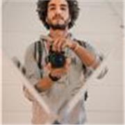 Fotografo professionista che offre corsi su come fare belle foto