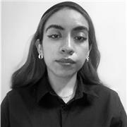 Maestra de psicología enfocada en el aprendizaje significativo