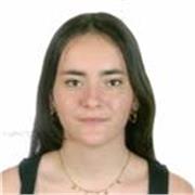 Profesora graduada en Educación Primaria especializada en la enseñanza de matemáticas.