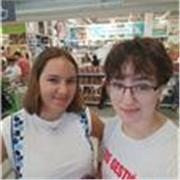 Soy alumna de bachillerato, ayudar a personas a pasar la ESO de la mejor forma posible con los mejores resultados 
