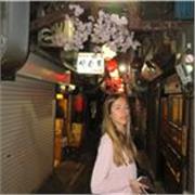 A punto de terminar la carrera de Magisterio Primaria bilingüe, me ofrezco para ayudar a los niños a conseguir sus objetivos 