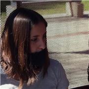 Técnica audiovisual imparte clases para adolescentes