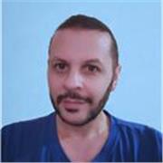 Doctorant en Information et Communication, parlant couramment Italien et possédant un bon niveau d'Anglais