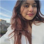 I give engaging, personalised lessons tailored to each student’s learning style