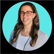 Graduada en Bioquímica, y estudiante de Máster de Bioinformática y Bioestadística. Experiencia enseñando formulación y cálculos