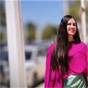 Ofrezco clases personalizadas, en función de las necesidades del alumno/a. Con experiencia y conocimiento en inglés y francés