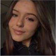 Studentessa all’ultimo anno di liceo scientifico impartisce lezioni per ragazzi di elementari/medie/biennio liceale (tutte le materie)