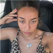 Podo axudar en todas as materias, aínda que a miña especialidade sexa o inglés. Xuntos, imos conseguir que estudar sexa divertido