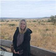 Native English trainer, specializing in both General and business English for professionals and students.i