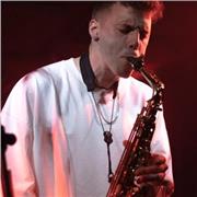 Profesor de lenguaje musical, saxofón y guitarra. Actualmente estudio en el Conservatorio Superior. 3 años de experiencia.