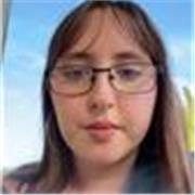 Profesora de sociología para alumnos/as principiantes en la carrera o del instituto