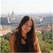 Profesora de matemáticas, física, química e inglés para alumnos de la ESO y Bachillerato.