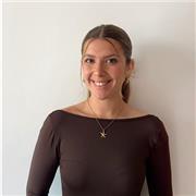 Profesora con tres años de experiencias en física, matemáticas y dibujo técnico hasta segundo de bachillerato. Valencia / online.