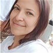 Profesora de matemáticas con experiencia dictando clases a niños y adolescentes