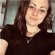 I offer English practice lessons . Besides that I offer cooking lessons