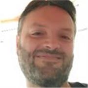 Greco, latino, italiano, inglese. Insegnante esperto impartisce lezioni. Massima serietà