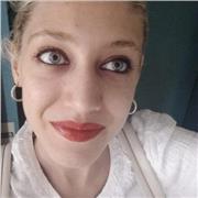 Comunicativa, empática, paciente y con cierta predilección por la lengua castellana y la literatura. 1º de Primaria - 6º.