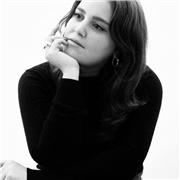 Native Italian tutor with 6 years' experience offering Online private Italian lessons for beginners, intermediate or professionals