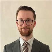 English Tutor providing lessons to pupils between 11 and 16